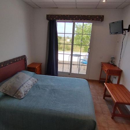 Hostal Restaurant Paca Риумар Экстерьер фото